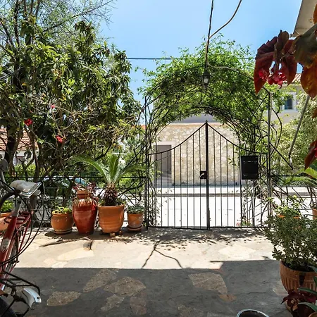 Apartman Makis Family Kateliósz